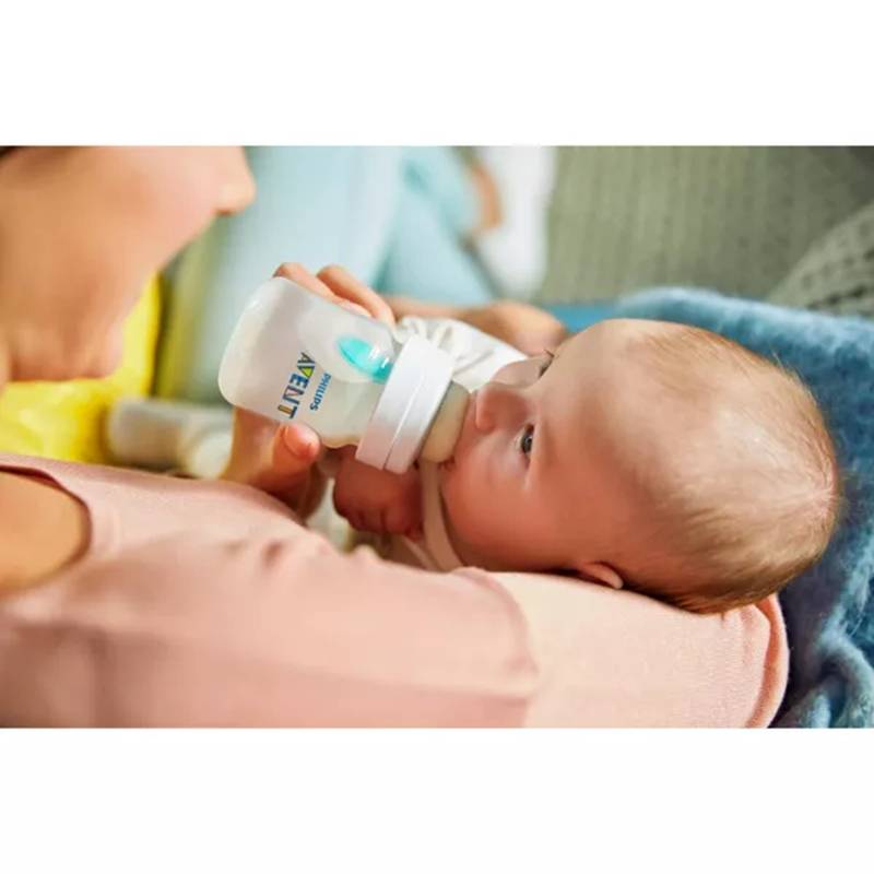 Philips Avent Anti-Colic Baby Bottle with AirFree Vent-Clear-4oz. (0M+)