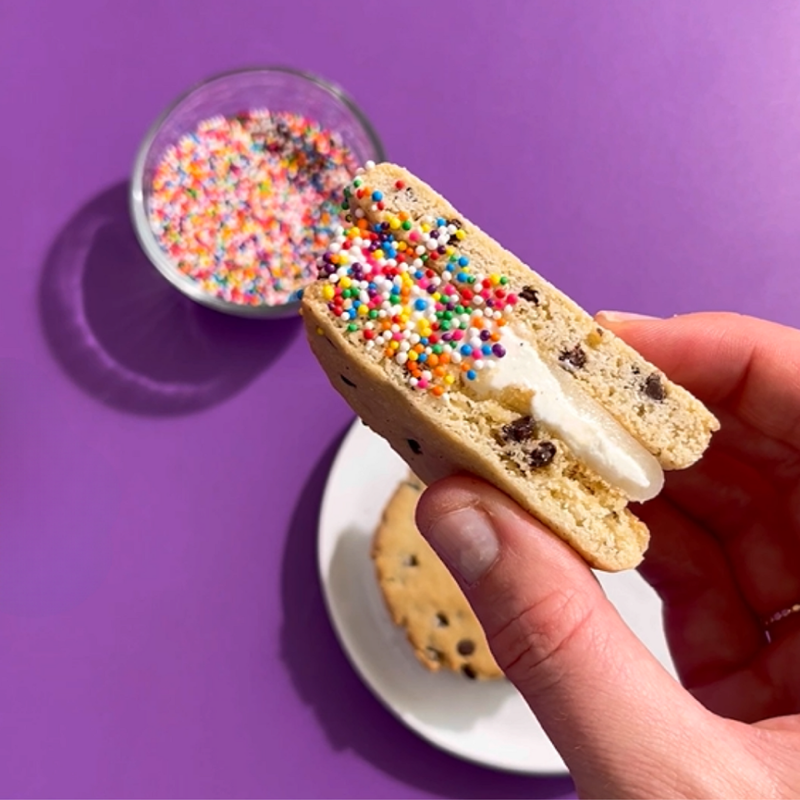 My/Mochi Vanilla Chocolate Chip Cookie Sandwich 1ct