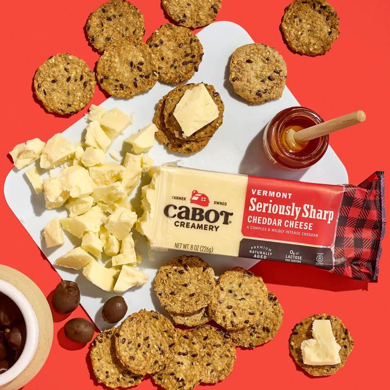Cabot Seriously Sharp Cheddar Cheese  - 8oz
