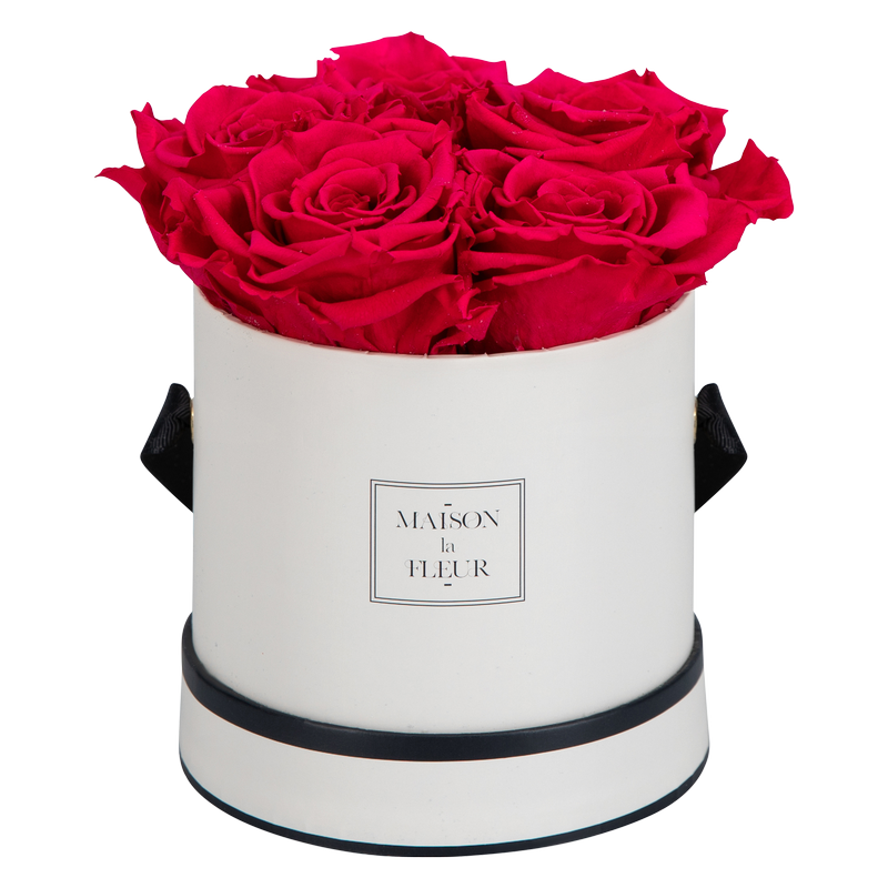 Maison La Fleur Round Classic Red Roses 4-5ct