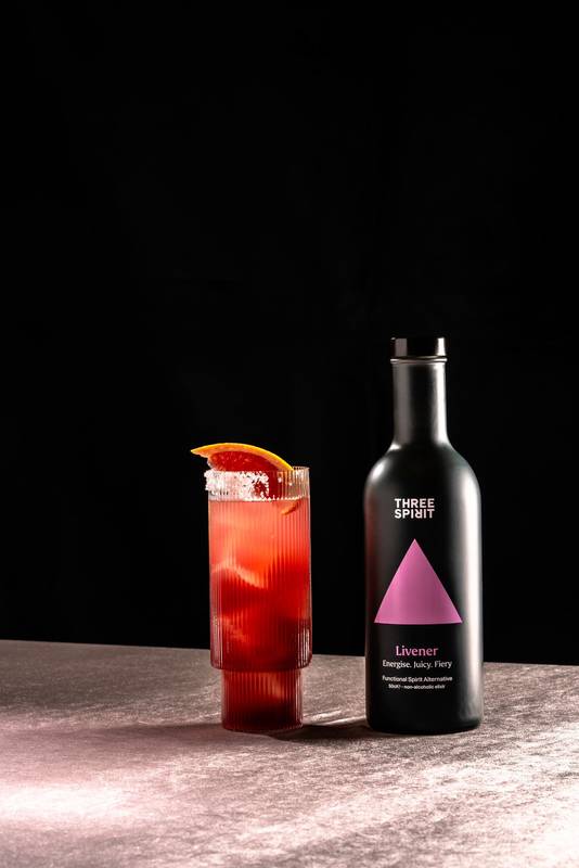 Three Spirit Livener cóctel sin alcohol, botella de 16.9 oz
