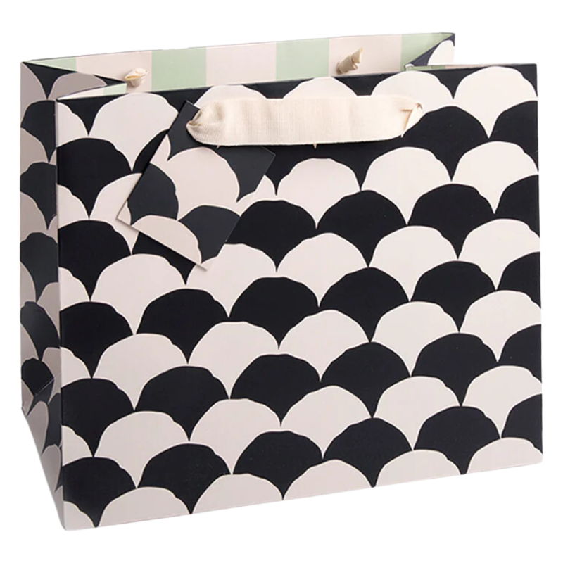Caroline Gardner Scalloped Mono Gift Bag, 1pcs