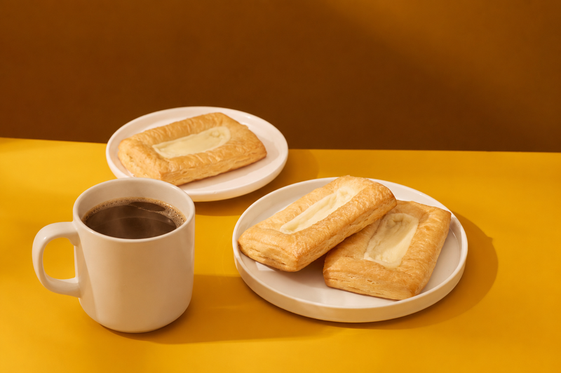 Crave Shoppe Cream Cheese Danish 4ct (Limited Time Only)
