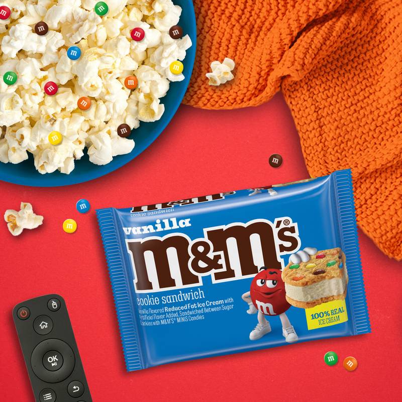 M&M'S Vanilla Ice Cream Cookie Sandwiches, 4ct