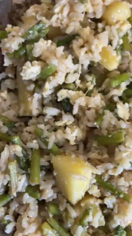 Gopuff fried rice with asparagus, egg, and pineapple. Order now for delivery!
